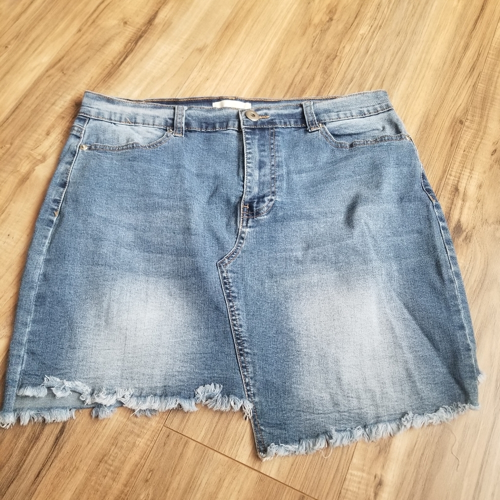 Forever 21 women's skirt size  14